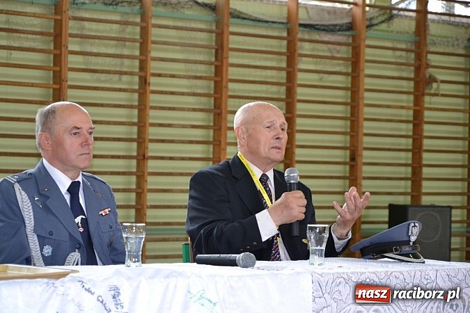 Zdjęcie w galerii na portalu naszraciborz.pl: Olimpijczycy odwiedzili Tworków wiadomości z regionu