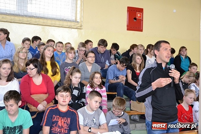 Zdjęcie w galerii na portalu naszraciborz.pl: Olimpijczycy odwiedzili Tworków wiadomości z regionu