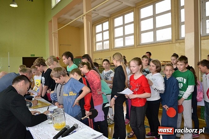 Zdjęcie w galerii na portalu naszraciborz.pl: Olimpijczycy odwiedzili Tworków wiadomości z regionu