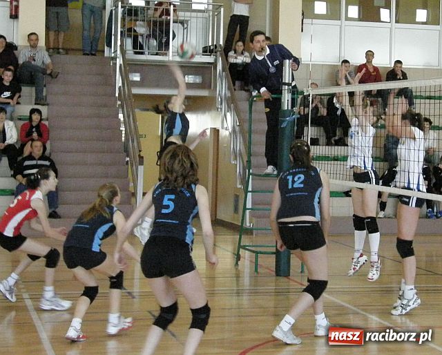 Zdjęcie w galerii na portalu naszraciborz.pl: Krzanowice najlepsze w półfinale Mistrzostw Polski Młodziczek wiadomości z regionu