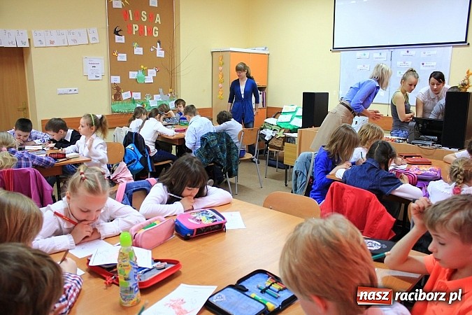 Zdjęcie w galerii na portalu naszraciborz.pl: Warsztaty języka angielskiego w PWSZ wiadomości z regionu