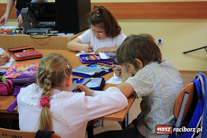 Zdjęcie w galerii na portalu naszraciborz.pl: Warsztaty języka angielskiego w PWSZ wiadomości z regionu