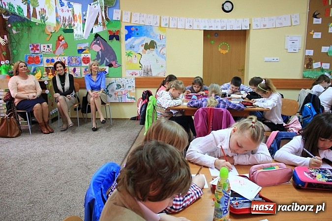 Zdjęcie w galerii na portalu naszraciborz.pl: Warsztaty języka angielskiego w PWSZ wiadomości z regionu