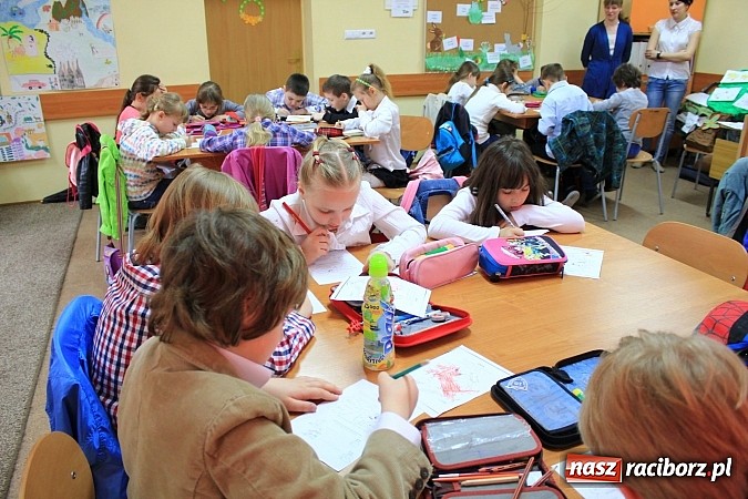 Zdjęcie w galerii na portalu naszraciborz.pl: Warsztaty języka angielskiego w PWSZ wiadomości z regionu