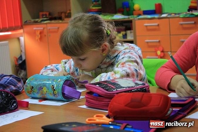 Zdjęcie w galerii na portalu naszraciborz.pl: Warsztaty języka angielskiego w PWSZ wiadomości z regionu