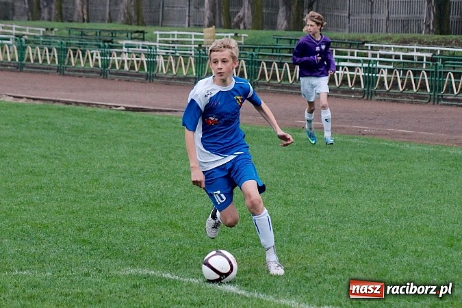 Zdjęcie w galerii na portalu naszraciborz.pl: MKP Odra Centrum lepsza od Ikara wiadomości z regionu