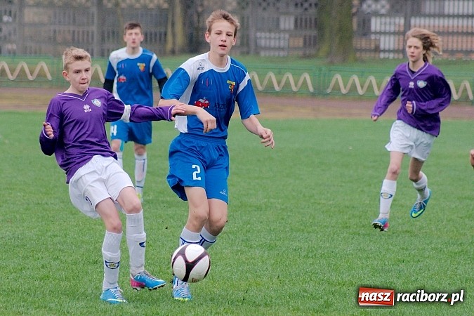 Zdjęcie w galerii na portalu naszraciborz.pl: MKP Odra Centrum lepsza od Ikara wiadomości z regionu