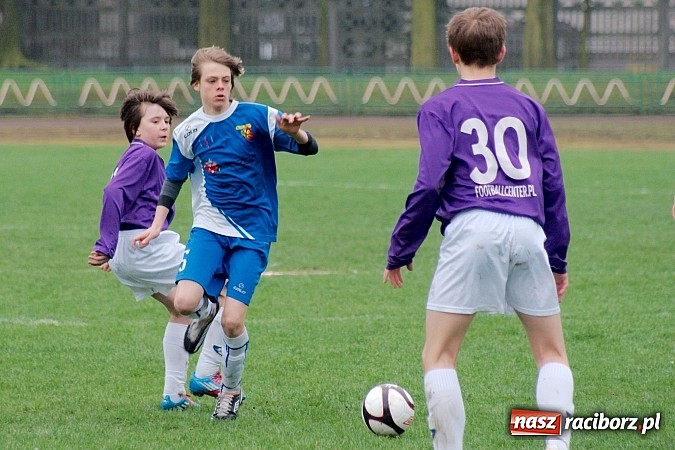 Zdjęcie w galerii na portalu naszraciborz.pl: MKP Odra Centrum lepsza od Ikara wiadomości z regionu
