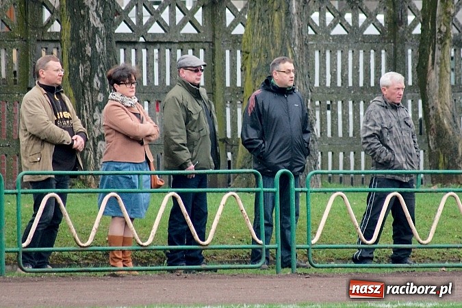 Zdjęcie w galerii na portalu naszraciborz.pl: MKP Odra Centrum lepsza od Ikara wiadomości z regionu