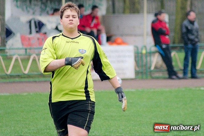 Zdjęcie w galerii na portalu naszraciborz.pl: MKP Odra Centrum lepsza od Ikara wiadomości z regionu