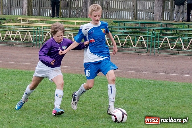 Zdjęcie w galerii na portalu naszraciborz.pl: MKP Odra Centrum lepsza od Ikara wiadomości z regionu
