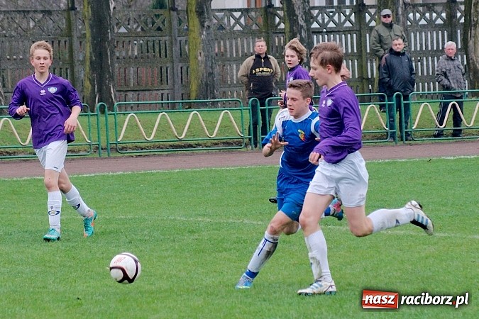 Zdjęcie w galerii na portalu naszraciborz.pl: MKP Odra Centrum lepsza od Ikara wiadomości z regionu