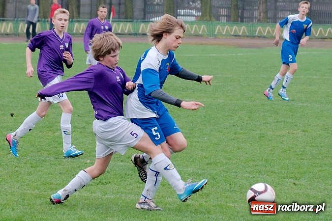 Zdjęcie w galerii na portalu naszraciborz.pl: MKP Odra Centrum lepsza od Ikara wiadomości z regionu