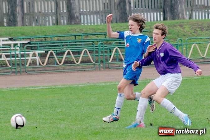 Zdjęcie w galerii na portalu naszraciborz.pl: MKP Odra Centrum lepsza od Ikara wiadomości z regionu