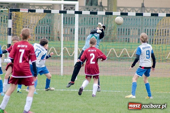 Zdjęcie w galerii na portalu naszraciborz.pl: Najmłodszy na boisku zapewnił Unii komplet punktów wiadomości z regionu
