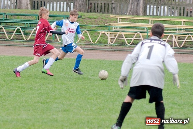 Zdjęcie w galerii na portalu naszraciborz.pl: Najmłodszy na boisku zapewnił Unii komplet punktów wiadomości z regionu