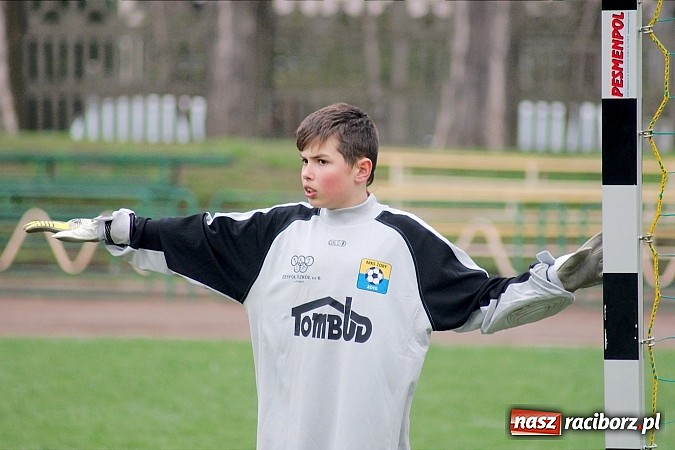 Zdjęcie w galerii na portalu naszraciborz.pl: Najmłodszy na boisku zapewnił Unii komplet punktów wiadomości z regionu
