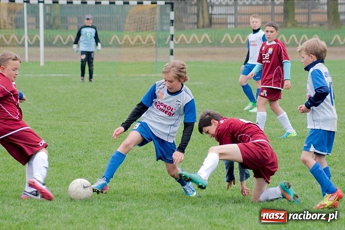 Zdjęcie w galerii na portalu naszraciborz.pl: Najmłodszy na boisku zapewnił Unii komplet punktów wiadomości z regionu