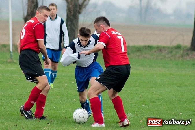 Zdjęcie w galerii na portalu naszraciborz.pl: C klasa: Mecz na szczycie dla Czernicy wiadomości z regionu