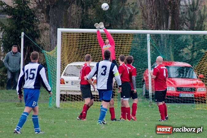 Zdjęcie w galerii na portalu naszraciborz.pl: C klasa: Mecz na szczycie dla Czernicy wiadomości z regionu