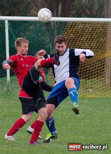 Zdjęcie w galerii na portalu naszraciborz.pl: C klasa: Mecz na szczycie dla Czernicy wiadomości z regionu