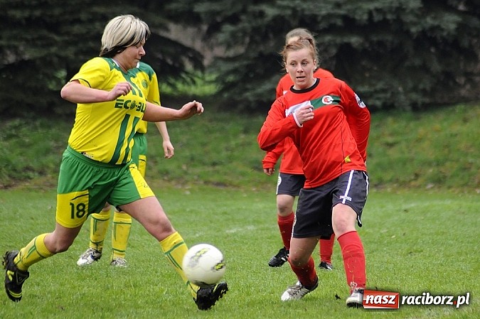 Zdjęcie w galerii na portalu naszraciborz.pl: Gamowianki poległy z Naprzodem wiadomości z regionu