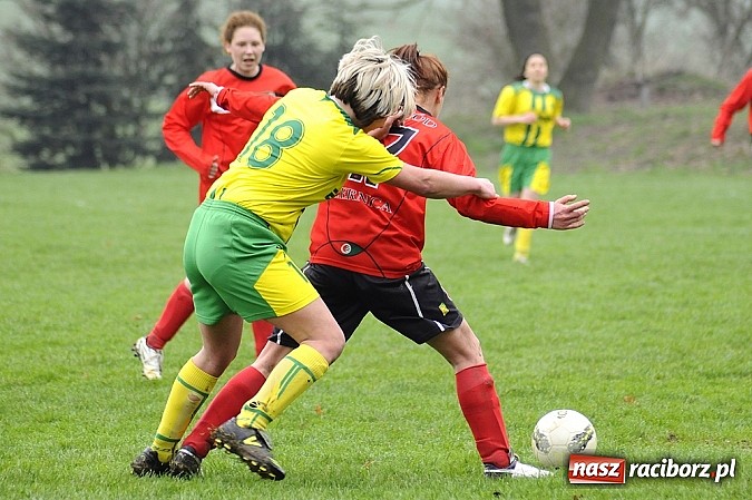 Zdjęcie w galerii na portalu naszraciborz.pl: Gamowianki poległy z Naprzodem wiadomości z regionu
