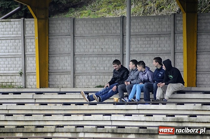 Zdjęcie w galerii na portalu naszraciborz.pl: Gamowianki poległy z Naprzodem wiadomości z regionu