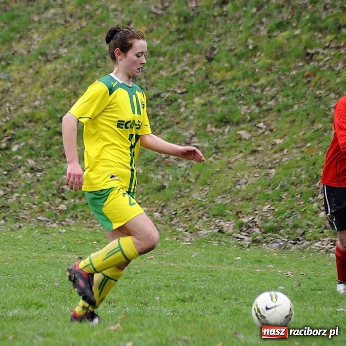 Zdjęcie w galerii na portalu naszraciborz.pl: Gamowianki poległy z Naprzodem wiadomości z regionu