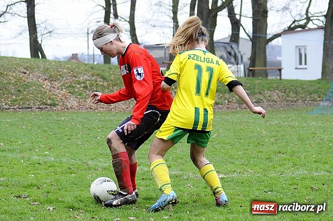 Zdjęcie w galerii na portalu naszraciborz.pl: Gamowianki poległy z Naprzodem wiadomości z regionu