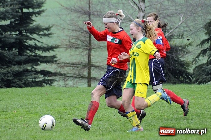 Zdjęcie w galerii na portalu naszraciborz.pl: Gamowianki poległy z Naprzodem wiadomości z regionu