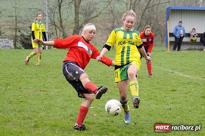 Zdjęcie w galerii na portalu naszraciborz.pl: Gamowianki poległy z Naprzodem wiadomości z regionu