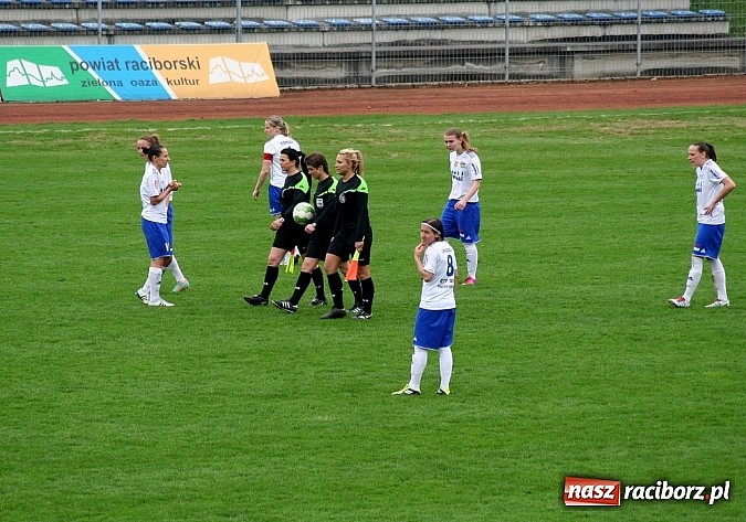 Zdjęcie w galerii na portalu naszraciborz.pl: Unitki rozgromiły piłkarki Górnika Łęczna wiadomości z regionu