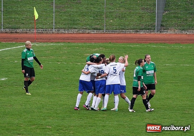 Zdjęcie w galerii na portalu naszraciborz.pl: Unitki rozgromiły piłkarki Górnika Łęczna wiadomości z regionu