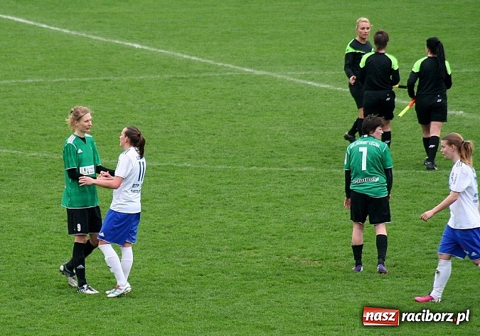 Zdjęcie w galerii na portalu naszraciborz.pl: Unitki rozgromiły piłkarki Górnika Łęczna wiadomości z regionu