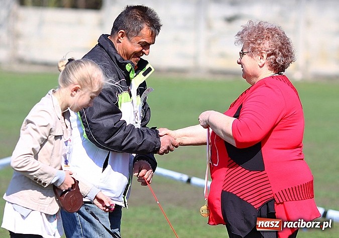 Zdjęcie w galerii na portalu naszraciborz.pl: Psie piękności pokazywano dziś w Kuźni Raciborskiej wiadomości z regionu