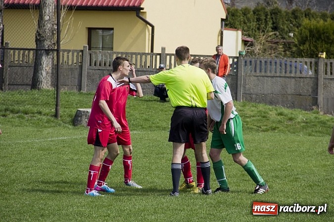 Zdjęcie w galerii na portalu naszraciborz.pl: Emocje, kartki i remis w Studziennej wiadomości z regionu