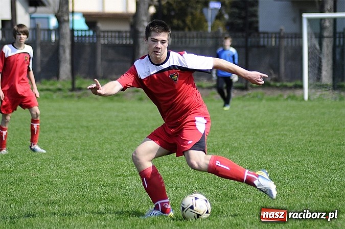 Zdjęcie w galerii na portalu naszraciborz.pl: Emocje, kartki i remis w Studziennej wiadomości z regionu
