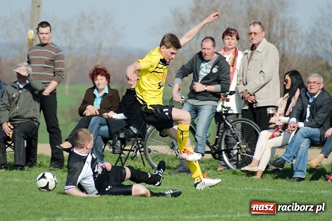 Zdjęcie w galerii na portalu naszraciborz.pl: Borucin jak Borussia. Cerkowniak niczym Lewandowski wiadomości z regionu