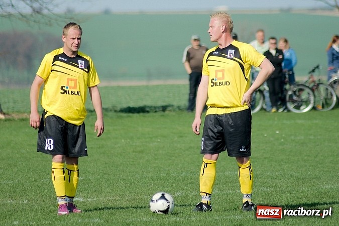 Zdjęcie w galerii na portalu naszraciborz.pl: Borucin jak Borussia. Cerkowniak niczym Lewandowski wiadomości z regionu