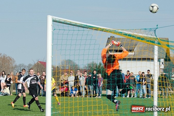 Zdjęcie w galerii na portalu naszraciborz.pl: Borucin jak Borussia. Cerkowniak niczym Lewandowski wiadomości z regionu