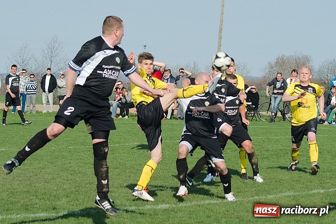 Zdjęcie w galerii na portalu naszraciborz.pl: Borucin jak Borussia. Cerkowniak niczym Lewandowski wiadomości z regionu