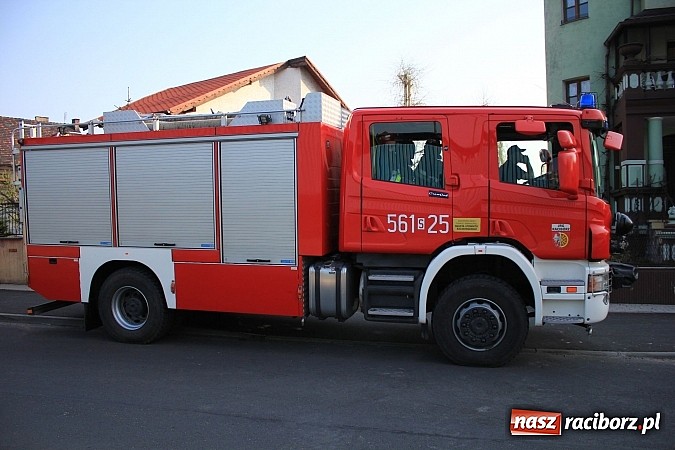 Zdjęcie w galerii na portalu naszraciborz.pl: Manewry 2013 - pożar w SGL Carbon. W akcji kilkadziesiąt zastępów z Polski i Czech wiadomości z regionu