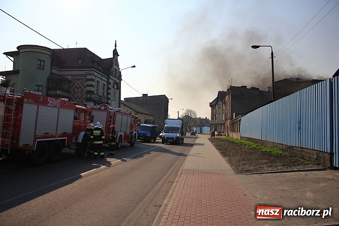 Zdjęcie w galerii na portalu naszraciborz.pl: Manewry 2013 - pożar w SGL Carbon. W akcji kilkadziesiąt zastępów z Polski i Czech wiadomości z regionu