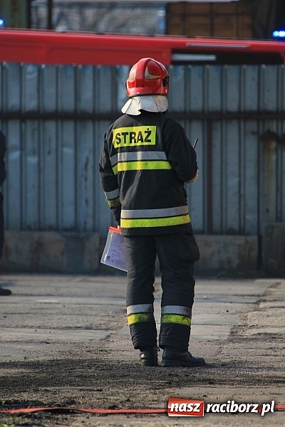 Zdjęcie w galerii na portalu naszraciborz.pl: Manewry 2013 - pożar w SGL Carbon. W akcji kilkadziesiąt zastępów z Polski i Czech wiadomości z regionu