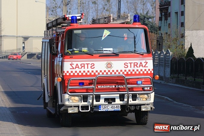 Zdjęcie w galerii na portalu naszraciborz.pl: Manewry 2013 - pożar w SGL Carbon. W akcji kilkadziesiąt zastępów z Polski i Czech wiadomości z regionu