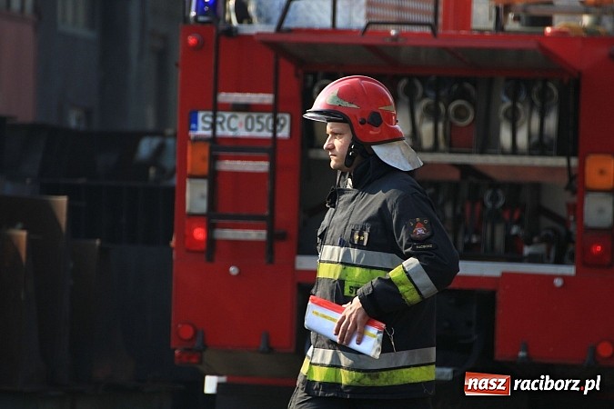 Zdjęcie w galerii na portalu naszraciborz.pl: Manewry 2013 - pożar w SGL Carbon. W akcji kilkadziesiąt zastępów z Polski i Czech wiadomości z regionu