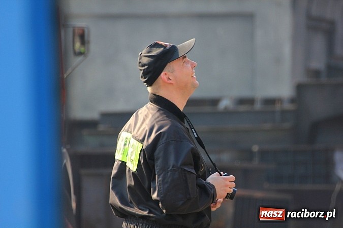 Zdjęcie w galerii na portalu naszraciborz.pl: Manewry 2013 - pożar w SGL Carbon. W akcji kilkadziesiąt zastępów z Polski i Czech wiadomości z regionu