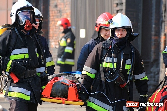 Zdjęcie w galerii na portalu naszraciborz.pl: Manewry 2013 - pożar w SGL Carbon. W akcji kilkadziesiąt zastępów z Polski i Czech wiadomości z regionu