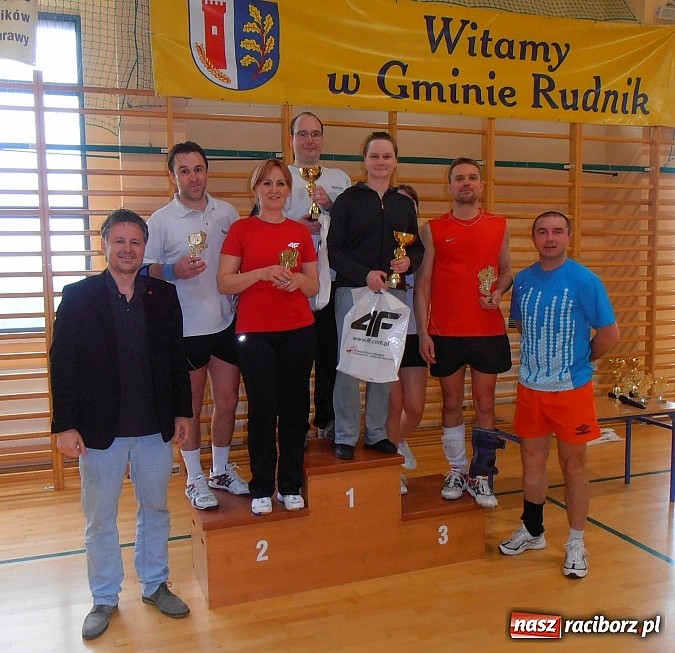 Zdjęcie w galerii na portalu naszraciborz.pl: Badminton amatorów wiadomości z regionu